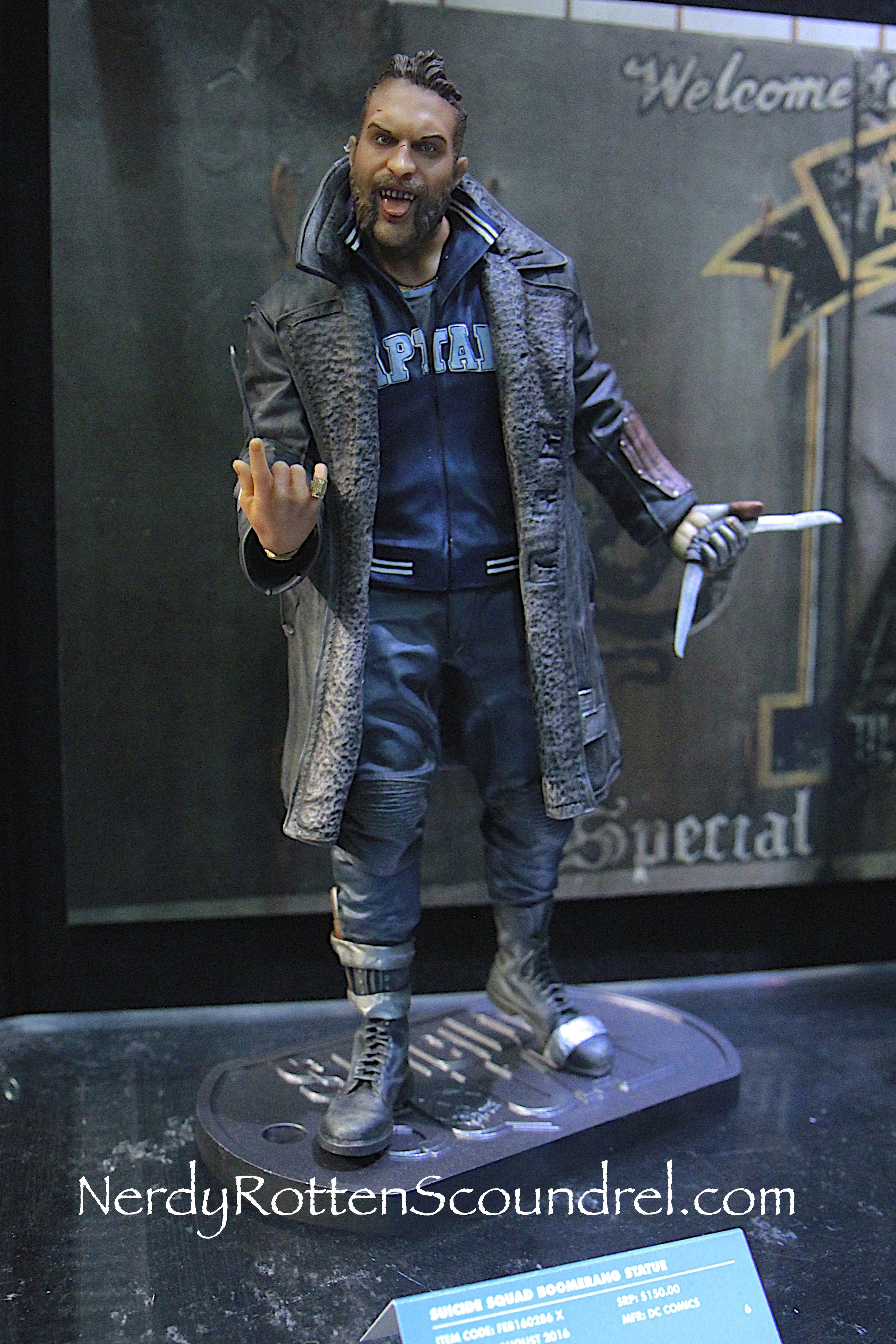 TOY FAIR 2016: SUICIDE SQUAD Movie Statues From DC Collectibles2581 x 3872