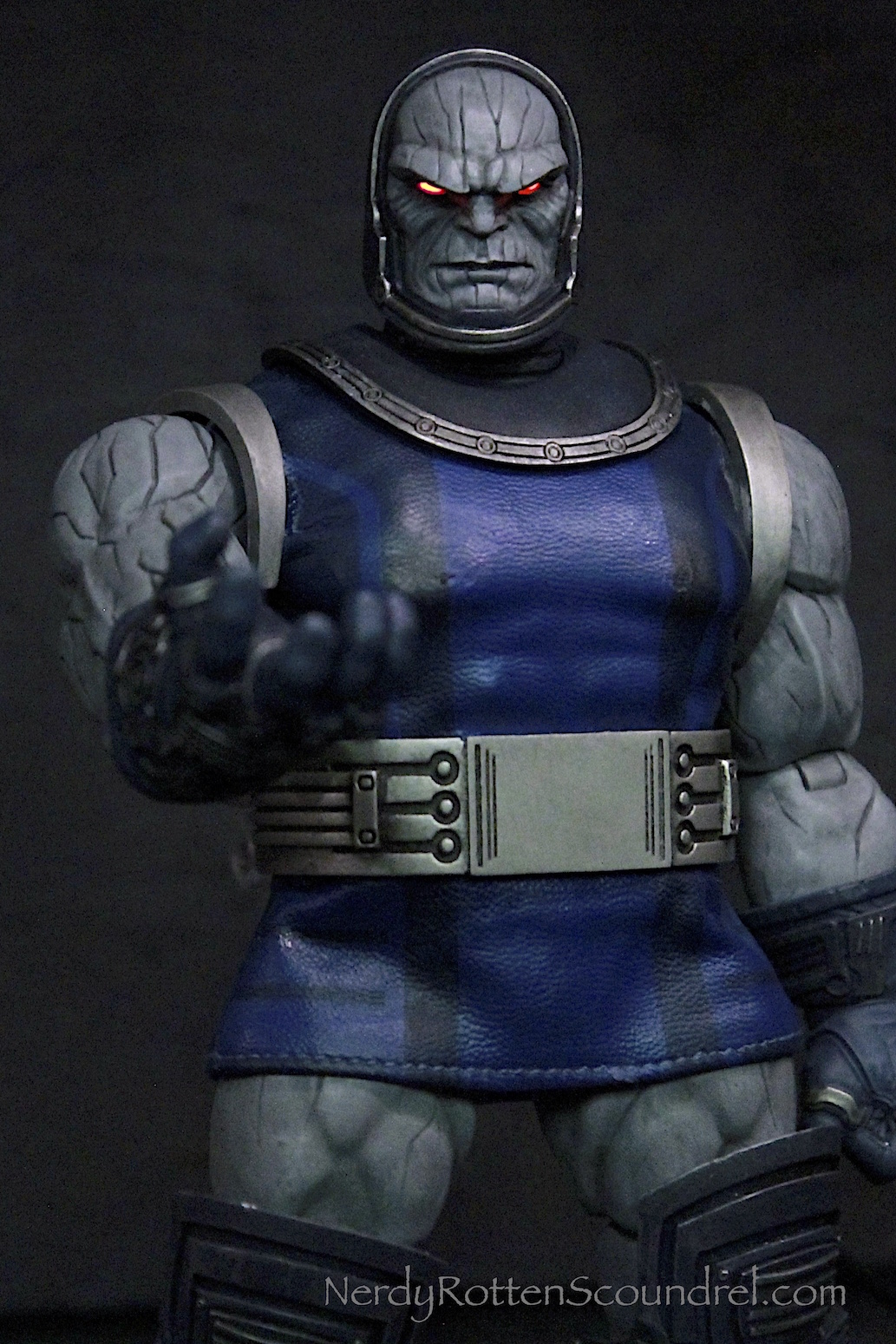 mezco darkseid review