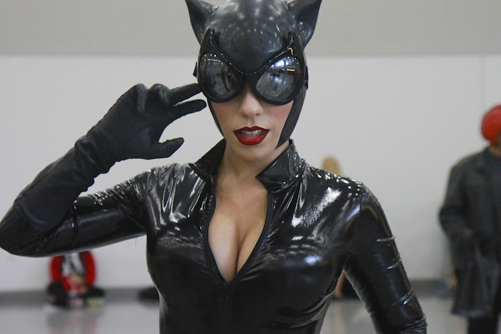 New_York_Comic_Con_Cosplay_2015_Catwoman_2 - Nerdy Rotten Scoundrel.
